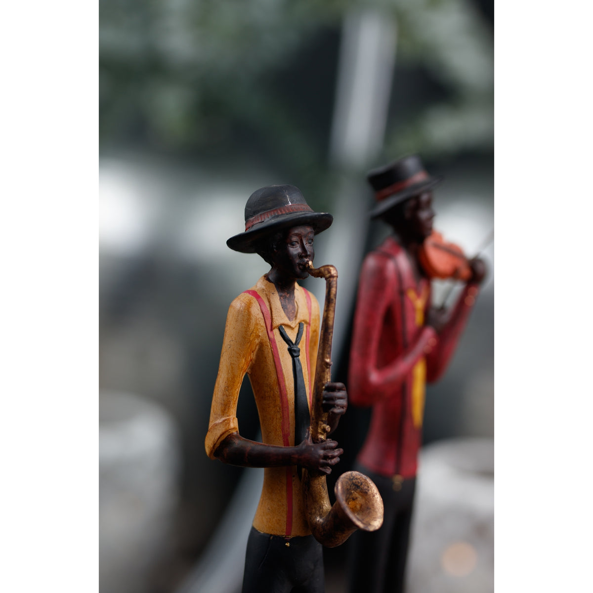 Standing Jazz Band Violinist - view 3